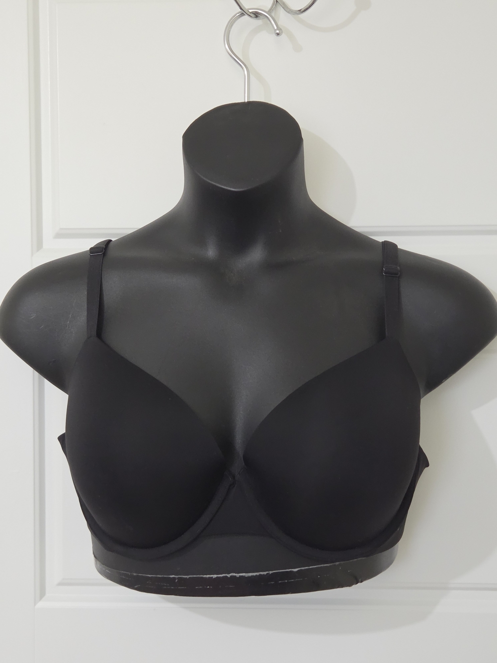 Victoria's Secret T-shirt Push-up Full Coverage Bra Size 42C $79.99